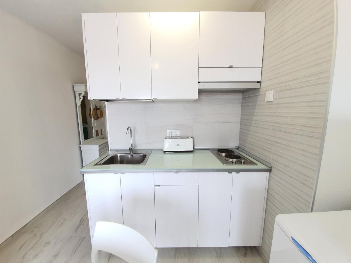 Apartamento Albatros Beach-3 เอมปูเรียบราบา ภายนอก รูปภาพ