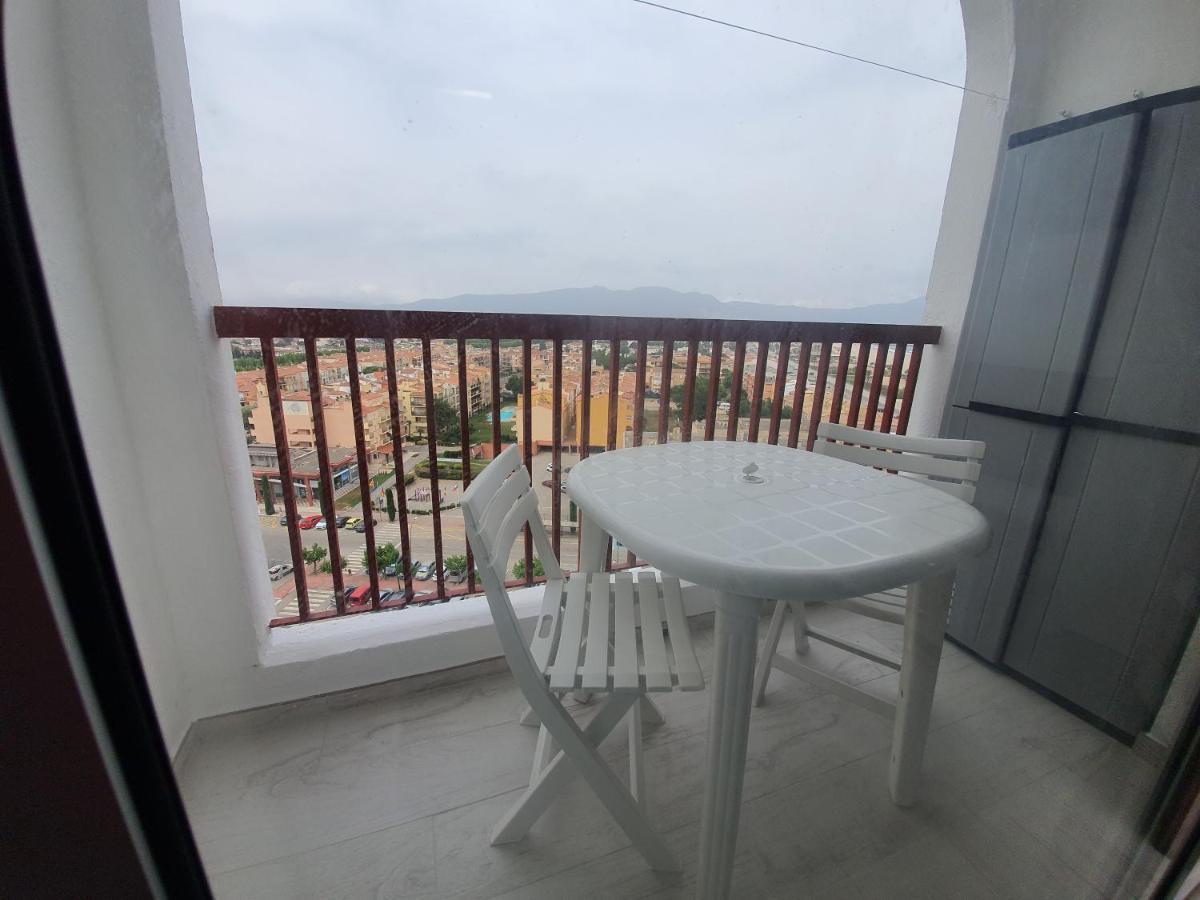 Apartamento Albatros Beach-3 เอมปูเรียบราบา ภายนอก รูปภาพ